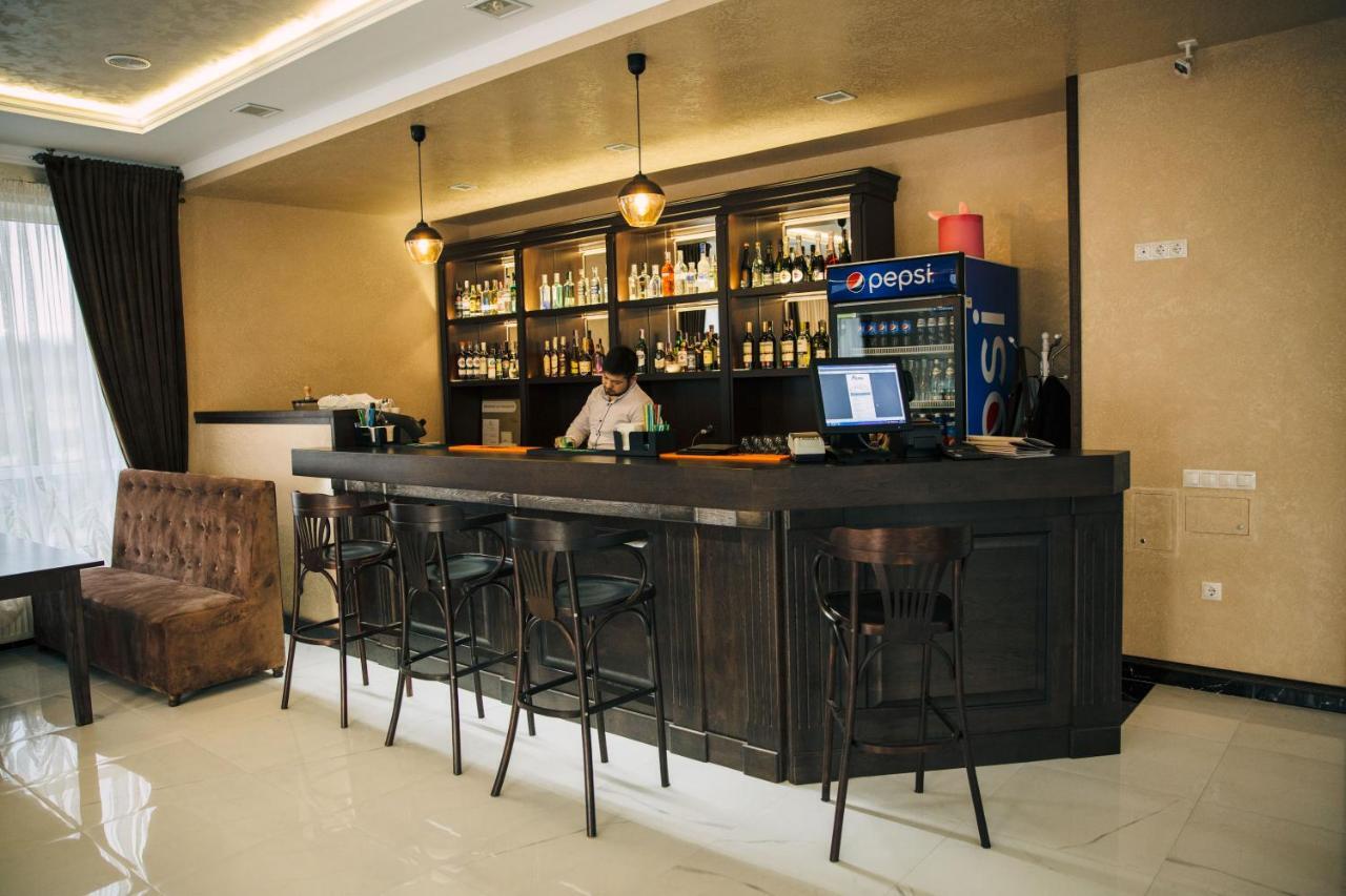 Tysmenytsia Роляда酒店 外观 照片